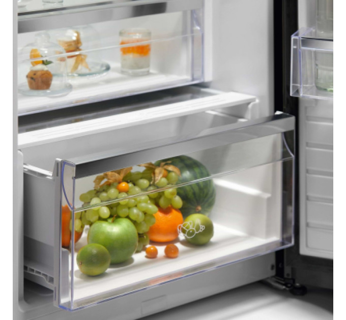 Electrolux Холодильник Electrolux LRT7ME39X