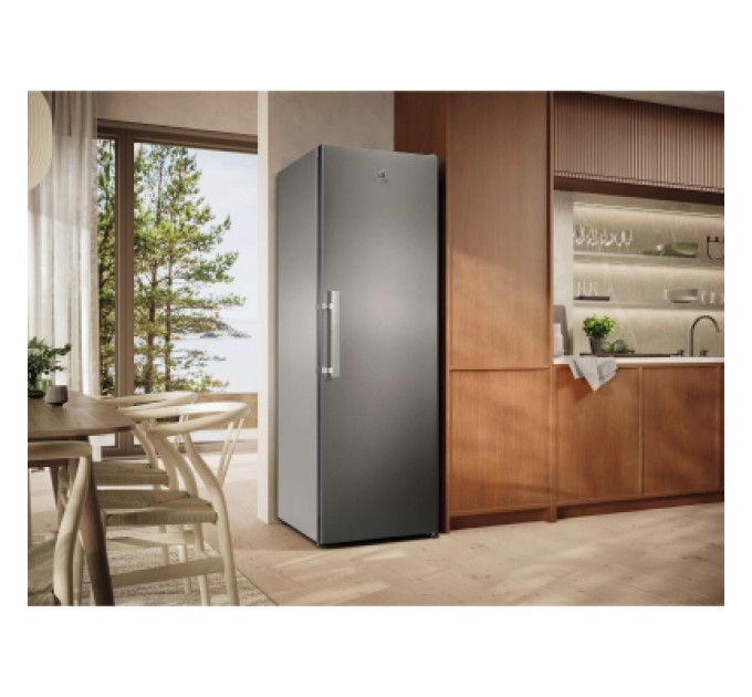 Electrolux Холодильник Electrolux LRT7ME39X