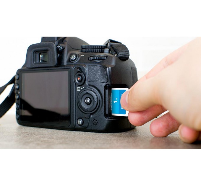 Карта пам’яті 128GB UHS-I LNEX2L128GG4 KIOXIA