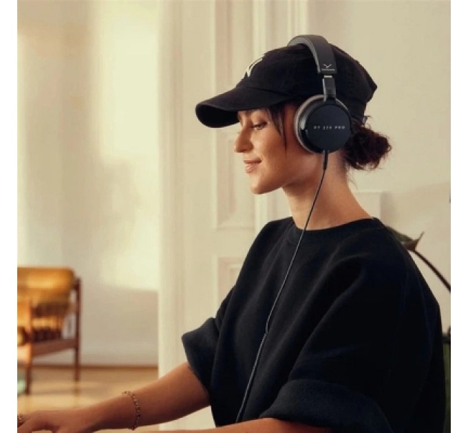 Навушники Beyerdynamic DT 270 PRO (531821)