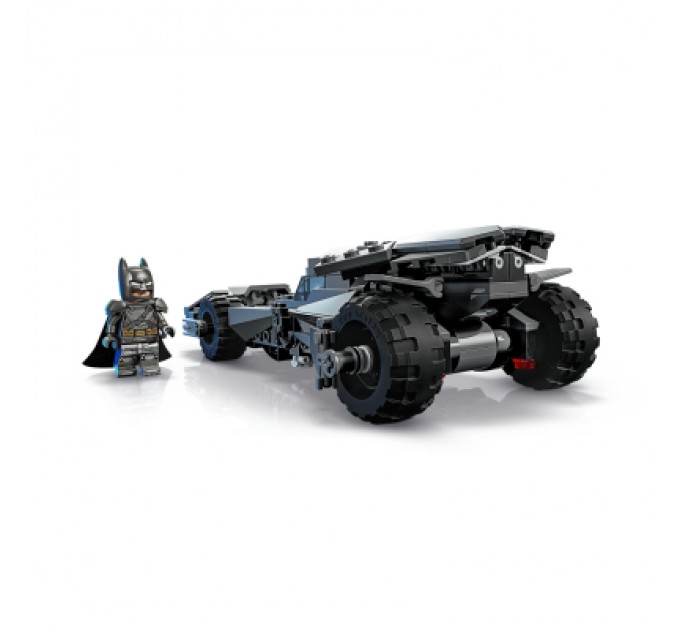 Конструктор LEGO Super Heroes Бетмобіль із фільму «Бетмен проти Супермена» (76331)