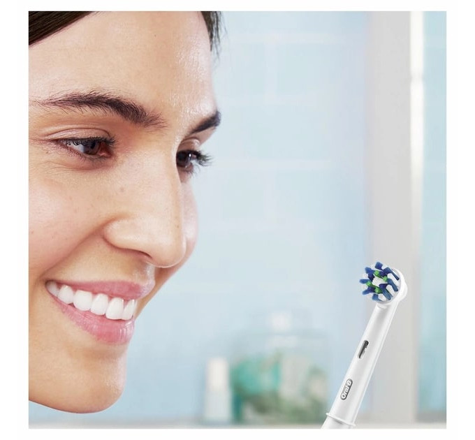 Braun Зубна електрощітка Braun Oral-B Pro1 D305.513.3 CrossAction Caribbean Blue
