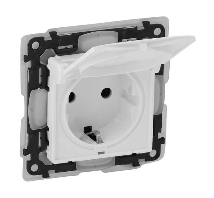 Legrand Furniture Розетка 2К+З зі шторками Legrand Valena LIFE, IP44, білий