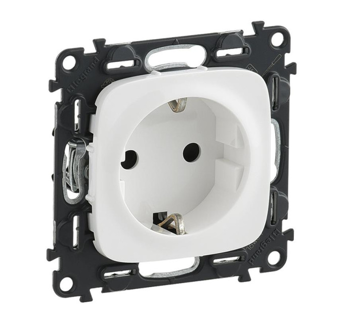 Legrand Furniture Розетка зі шторками Schuko Legrand Valena ALLURE, 16А, 250V, автоматичні клеми, білий
