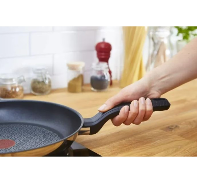 Tefal Сковорода Tefal Comfort Max 20 см (G7260244)