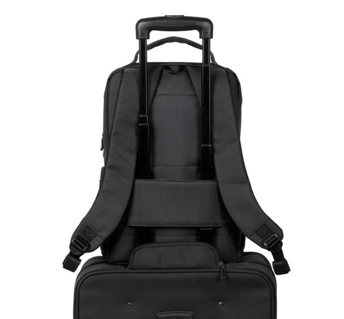 RivaCase RivaCase 8262 чорний рюкзак  для ноутбука 15.6 дюймів.
