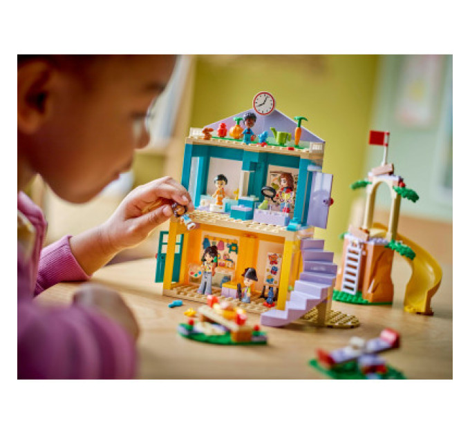 LEGO Конструктор LEGO Friends Дошкільний заклад Хартлейк-Сіті (42636)