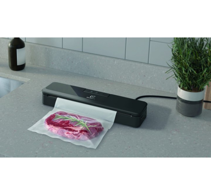 Electrolux Вакуумний пакувальник Electrolux E4VS1-4AG