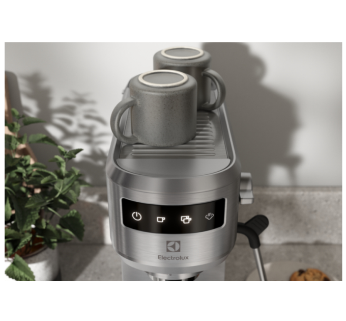 Electrolux Кавоварка еспресо Electrolux E6EC1-6ST