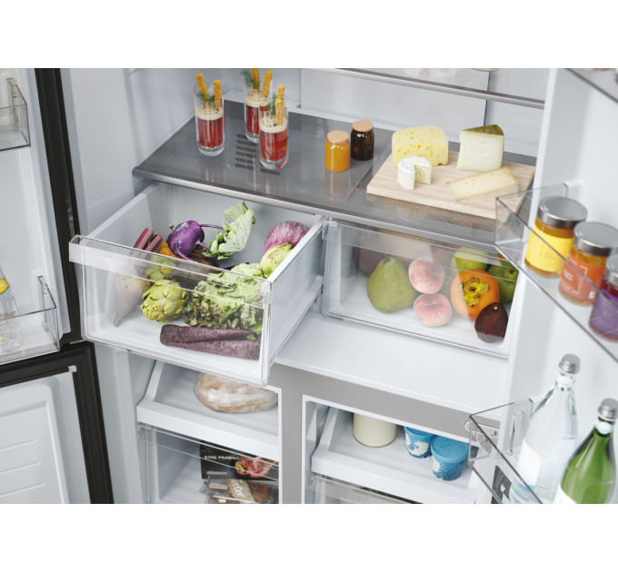 Haier Холодильник Haier HCR3818ENMM