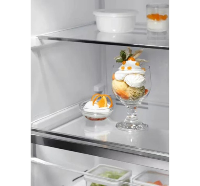 Electrolux Морозильна камера Electrolux LUS7ME28X
