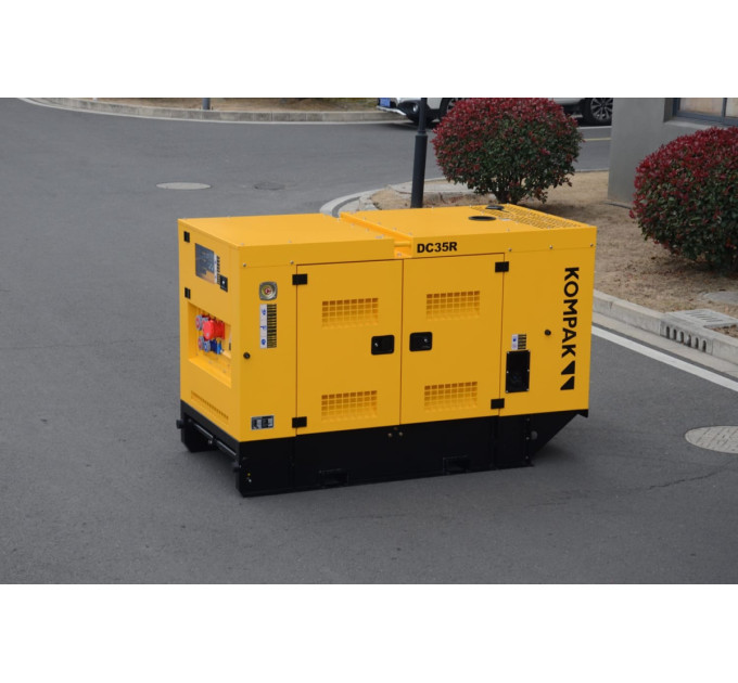 KOMPAK Генератор Kompak DC35R 31/34 Kva 25/28 кВт