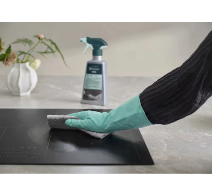 Electrolux Засіб для очищення матових варильних поверхонь Electrolux M2HCMC01