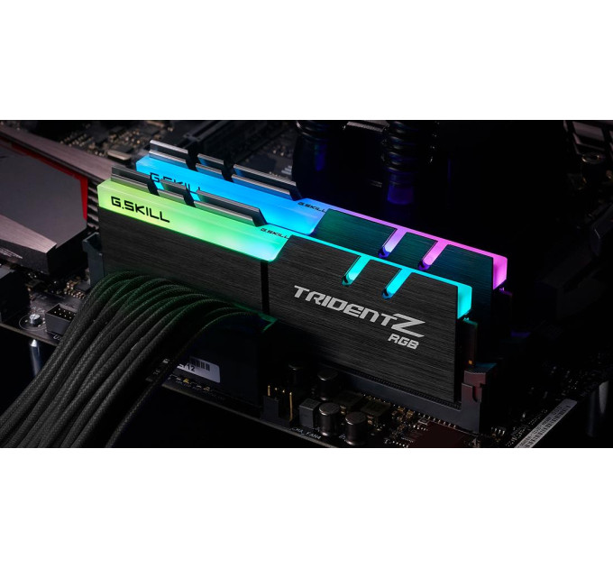G.Skill Набір з двох модулів пам'яті 16GB DDR4-4000 K2 F4-4000C18D-16GTZRB G.SKILL