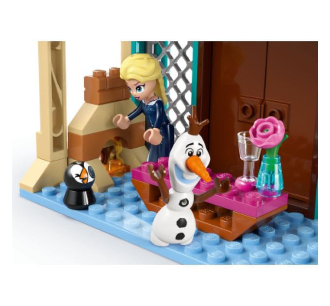 Конструктор LEGO Disney Princess Замерзлий замок в королівстві Ерендел (43265)