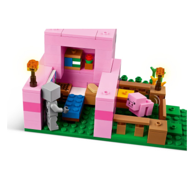 LEGO Конструктор LEGO Minecraft Будинок для поросят (21268)