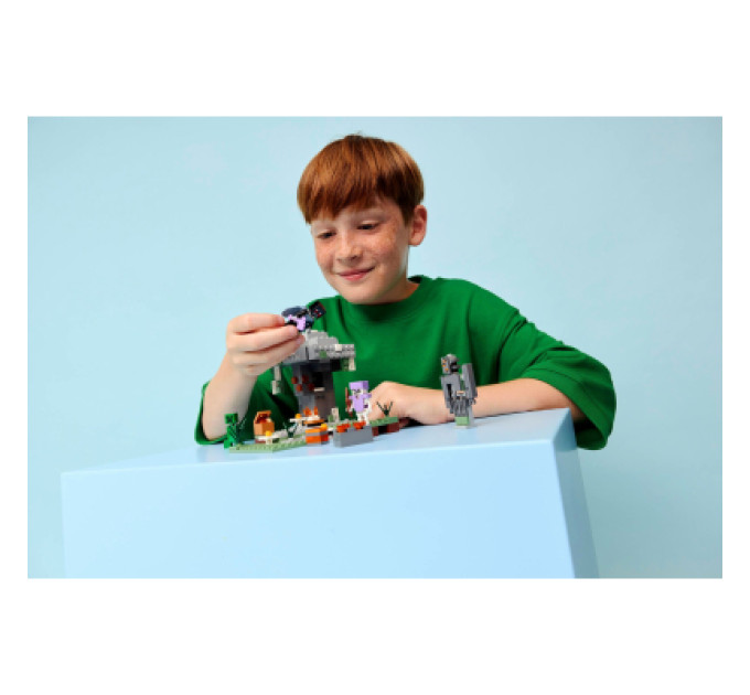 LEGO Конструктор LEGO Minecraft Блідий сад (21586)