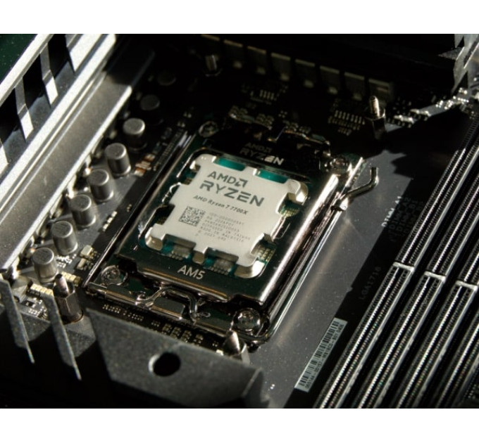 Процесор AMD Ryzen 7 7700X (4.5GHz 32MB 105W AM5) Box (100-100000591WOF)