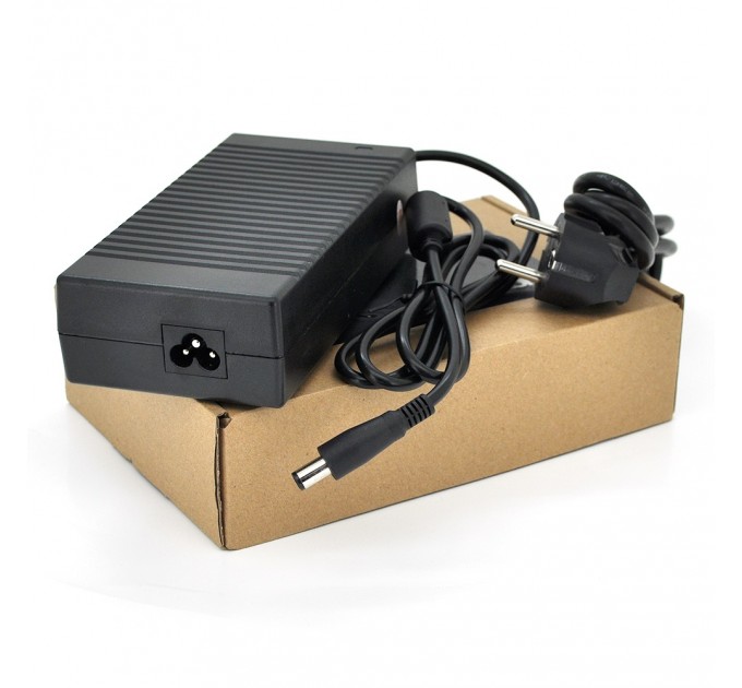 Merlion Блок питания Merlion для ноутбука Dell 19.5V 9.5A 185W 7.4х5.0мм + каб.пит. (LDL185/19.5-7.4*5.0/01959)
