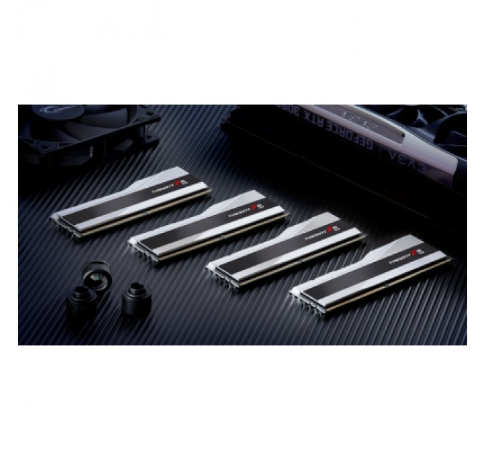 Модуль пам'яті для комп'ютера DDR5 32GB (2x16GB) 6000 MHz Trident Z5 RGB Silver G.Skill (F5-6000J3636F16GX2-TZ5RS)