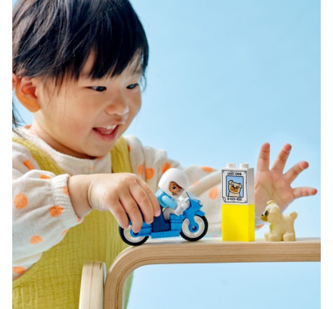 LEGO Конструктор LEGO DUPLO Town Поліцейський мотоцикл 5 деталей (10967)