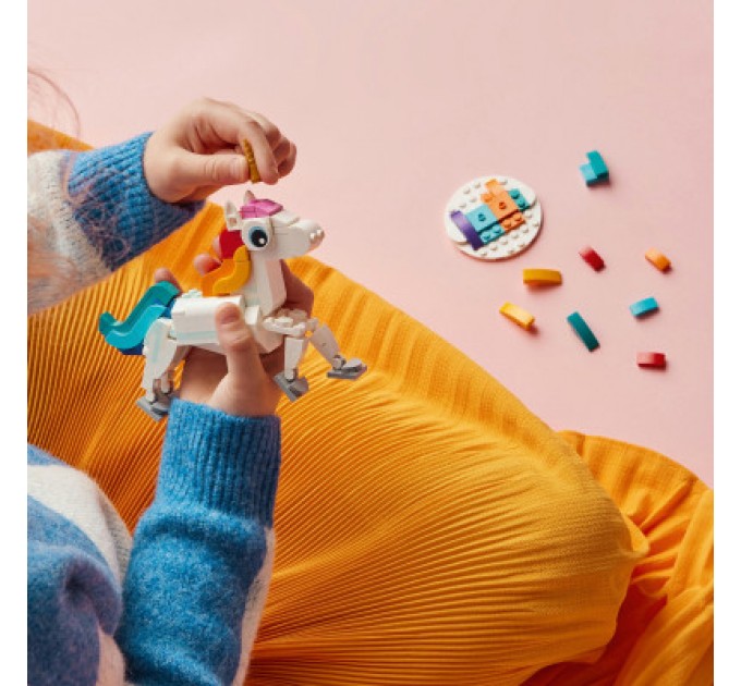 Конструктор LEGO Creator Магічний єдиноріг 145 деталей (31140)