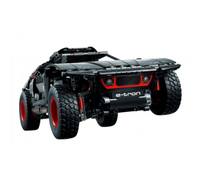 Конструктор LEGO Technic Audi RS Q e-tron 914 деталей (42160)