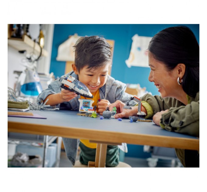 LEGO Конструктор LEGO City Космічний корабель і дослідження астероїда 126 деталей (60429)