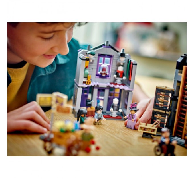 LEGO Конструктор LEGO Harry Potter Крамниці Олівандера й мантій від Мадам Малкін (76439)