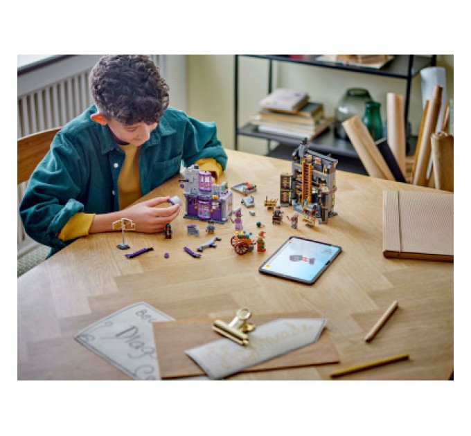 LEGO Конструктор LEGO Harry Potter Крамниці Олівандера й мантій від Мадам Малкін (76439)