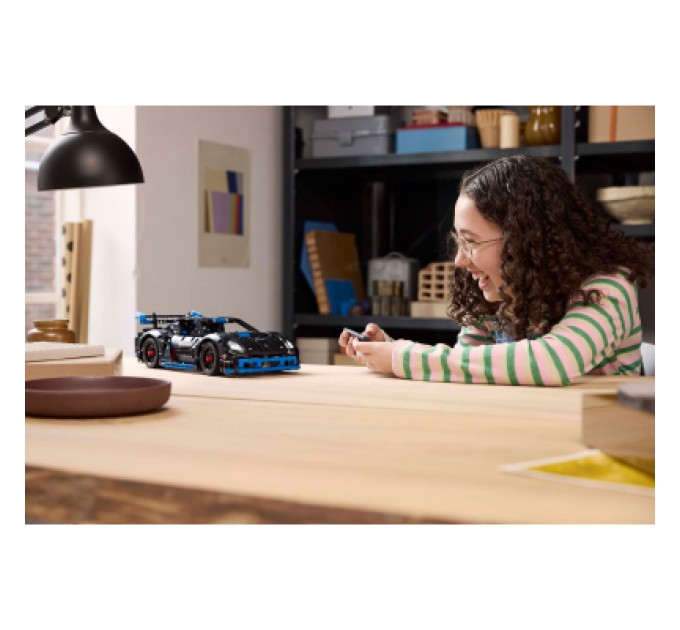 LEGO Конструктор LEGO Technic Автомобіль для перегонів Porsche GT4 e-Performance (42176)