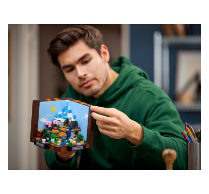 LEGO Конструктор LEGO Minecraft Верстак 1195 деталей (21265)