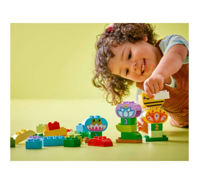 Конструктор LEGO DUPLO Town Творчий сад і квіти (10444-)