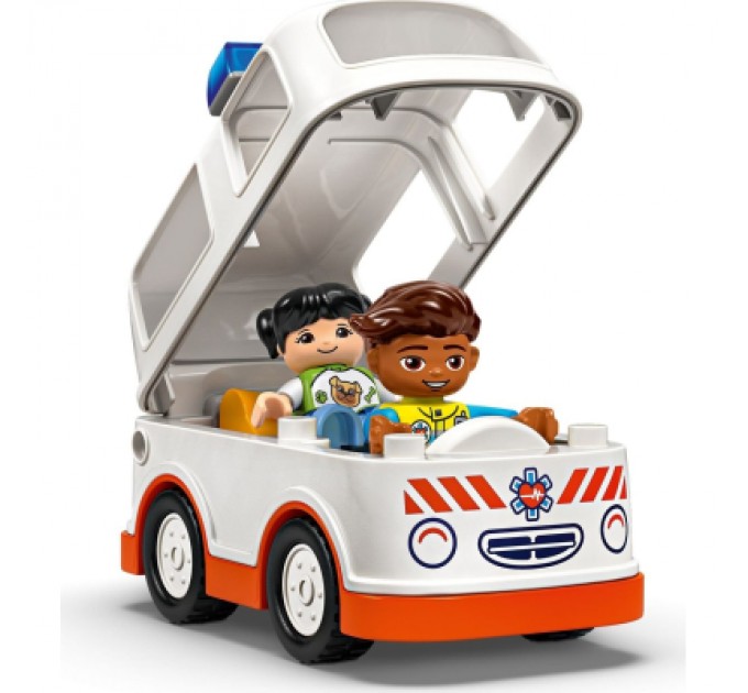 LEGO Конструктор LEGO DUPLO Town Швидка допомога та водій (10447)
