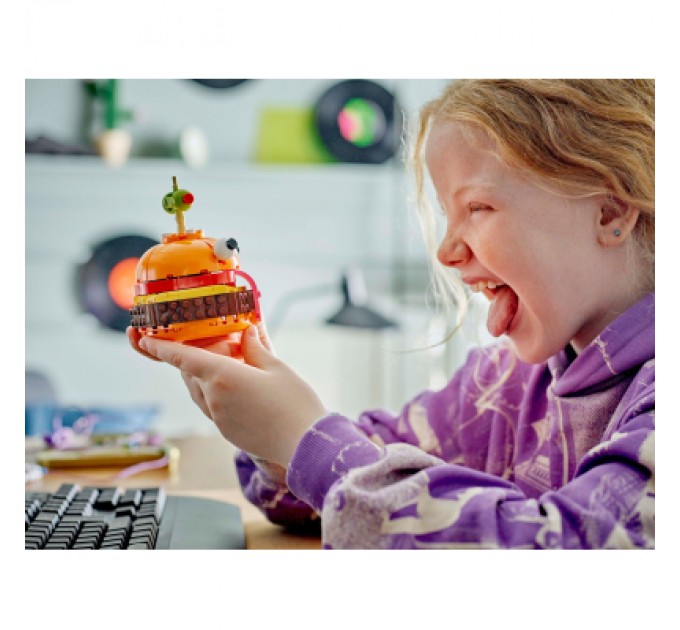 LEGO Конструктор LEGO Fortnite Durrr Burger (77070)