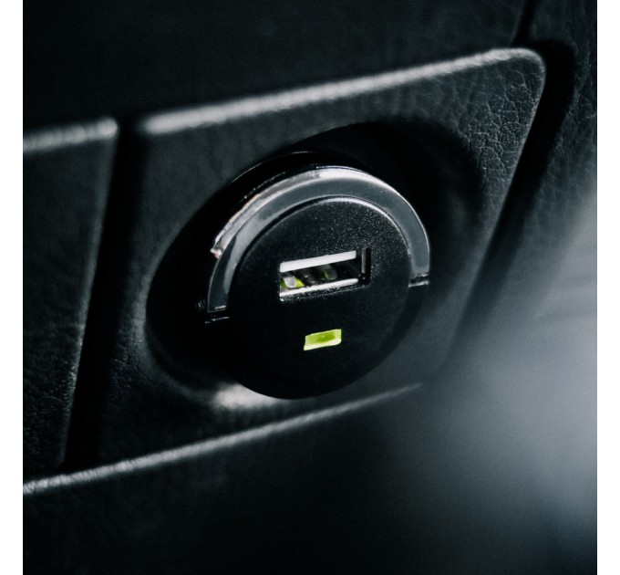 Strax Автомобильное зарядное устройство Strax Car Charger 2.4A Single USB-A Black (4029948595757) Bulk