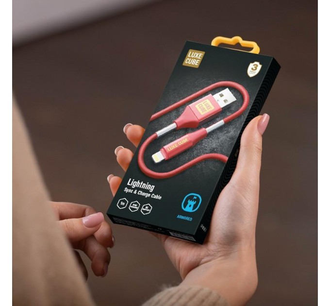 Кабель Luxe Cube Armored USB - Lightning (M/M), 1 м, червоний (8886668686099)