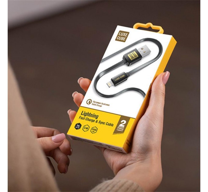 Кабель Luxe Cube Flat USB - Lightning (M/M),  1 м, чорний (2231252964019)