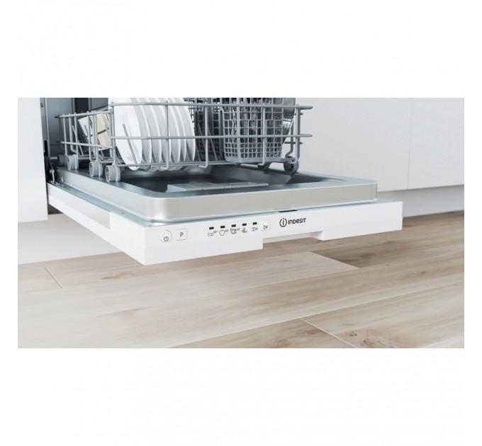 Indesit Вбудована посудомийна машина Indesit DSIE 2B10