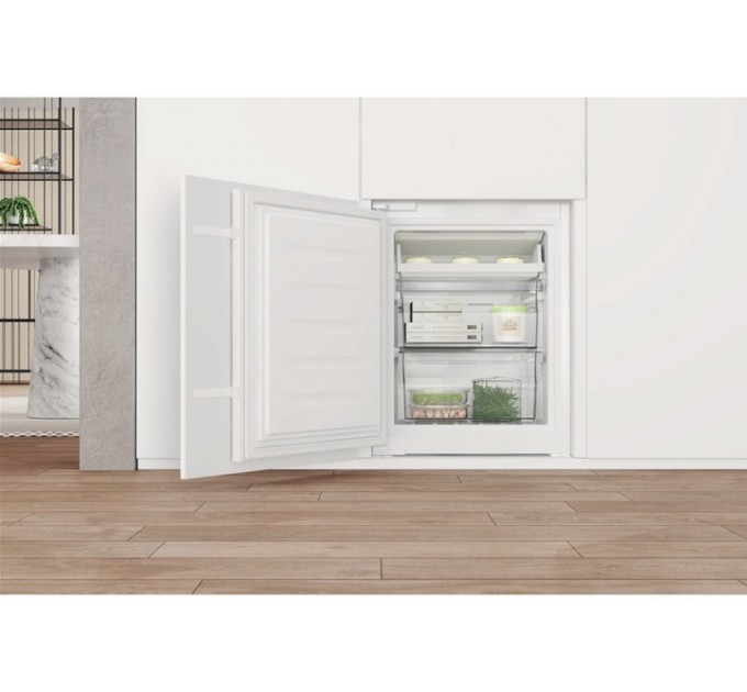 Whirlpool Вбудований холодильник Whirlpool WHC20 T352