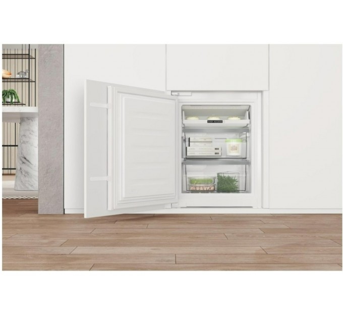 Whirlpool Холодильник Whirlpool WHC18 T573