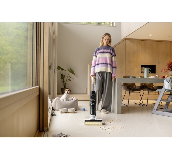 Karcher Акумуляторний миючий пилосос Karcher FCV 4 (1.056-131.0)