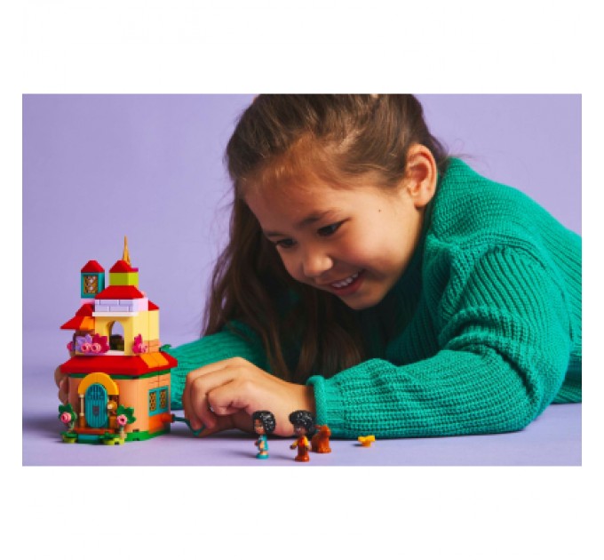 Конструктор LEGO Disney Classic Мінібудинок Енканто (43261)