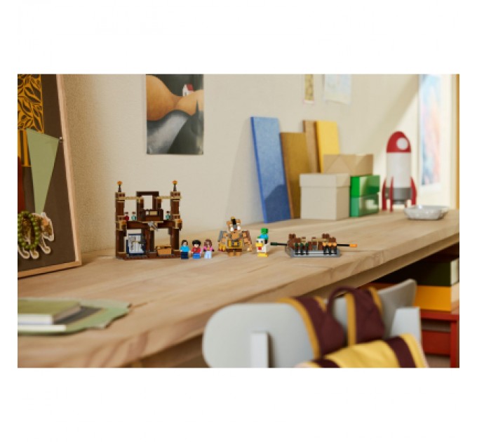 Конструктор LEGO Minecraft Бійцівський ринг у лісовому маєтку (21272)