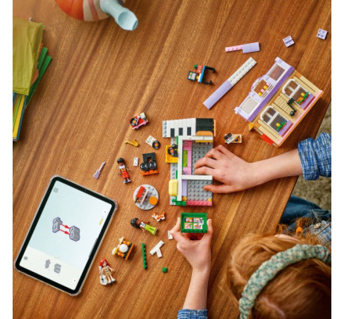 Конструктор LEGO Friends Музичний магазин та квартира (42653)