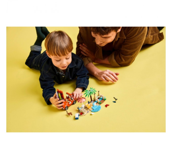 Конструктор LEGO Bluey Пляж і сімейна поїздка на автомобілі Блуї (11202)