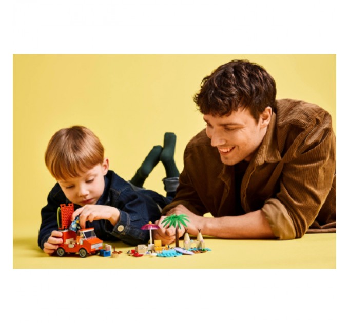 Конструктор LEGO Bluey Пляж і сімейна поїздка на автомобілі Блуї (11202)