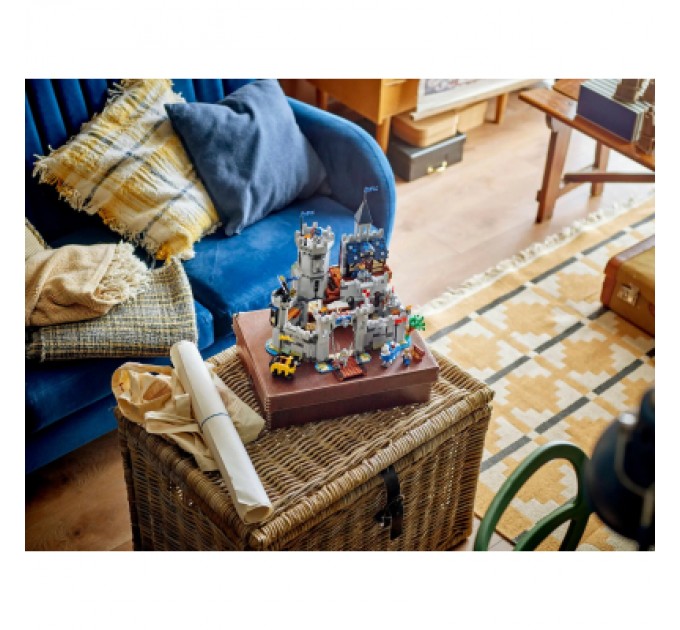 Конструктор LEGO Creator Середньовічний замок із лицарем на коні (31168)