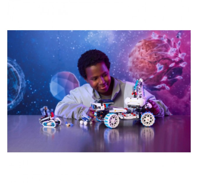 Конструктор LEGO Technic Місяцехід Lunar Outpost. Космічний корабель (42211)