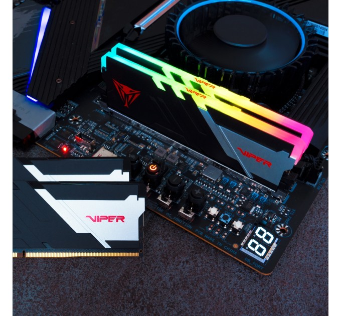 Patriot Модуль пам'яті для комп'ютера DDR5 64GB (2x32GB) 6000 MHz Viper Venom RGB Patriot (PVVR564G600C30K)